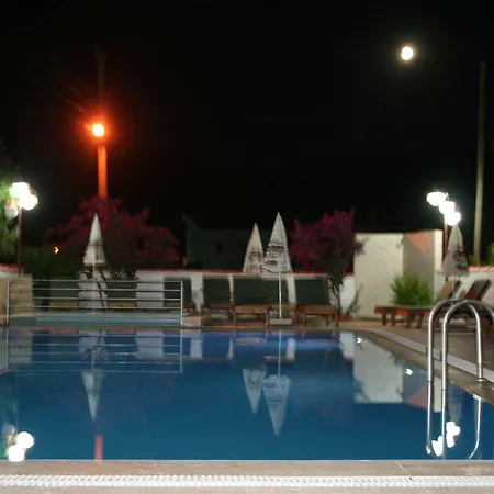 Alinda Motel 4*